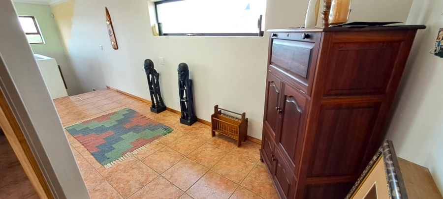 5 Bedroom Property for Sale in Noorsekloof Eastern Cape